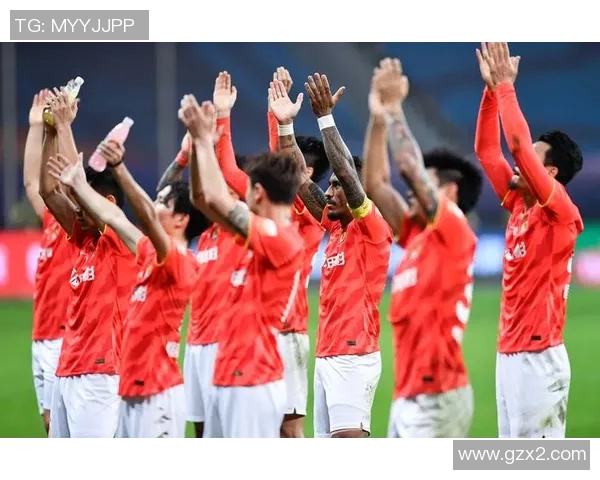 足球盛宴：深入解析广州足球队的团队协作与战术配合之道